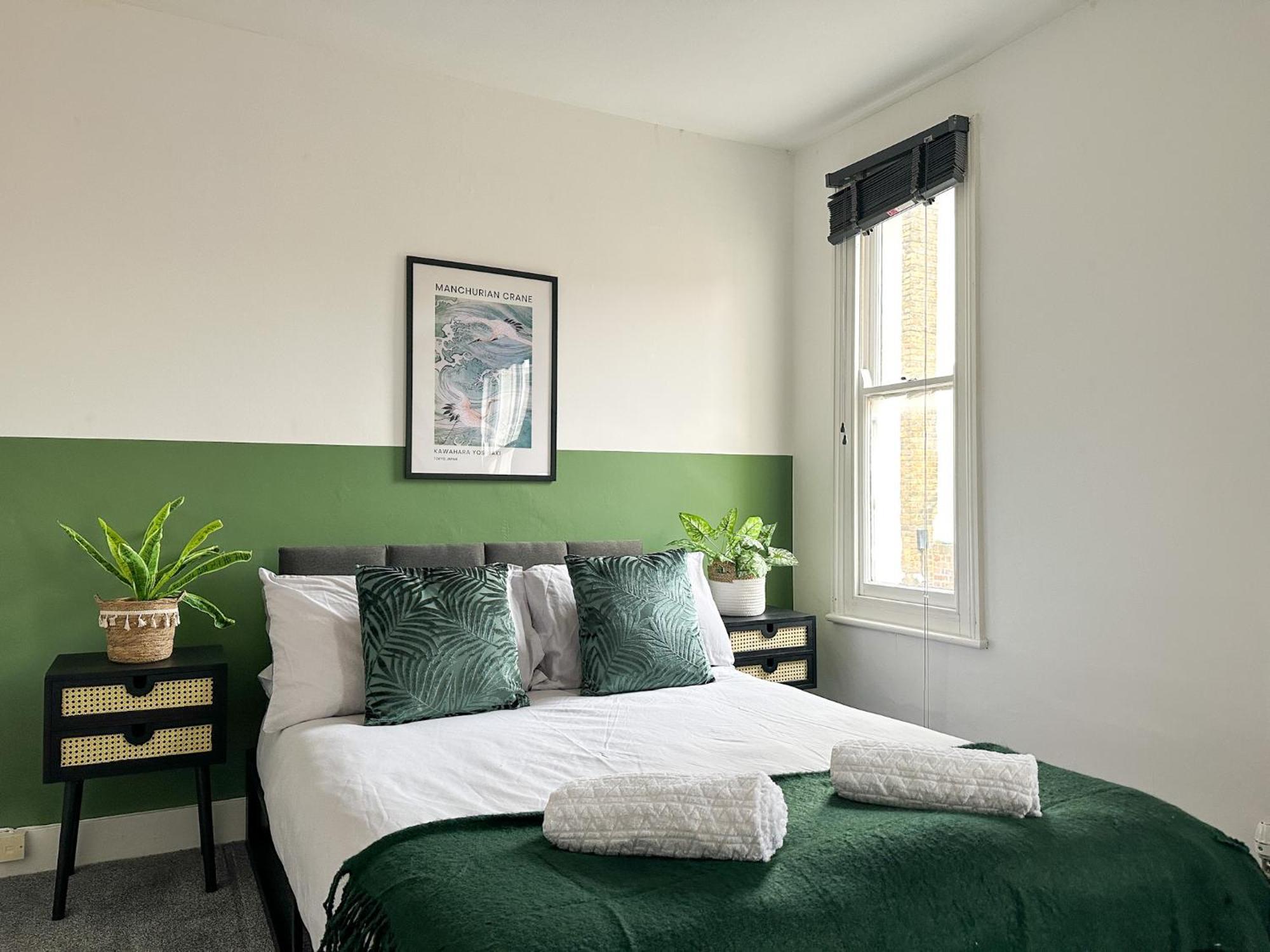 Stylish & Spacious City Centre 3-Bedroom Townhouse - Sleeps 6 Canterbury Eksteriør bilde